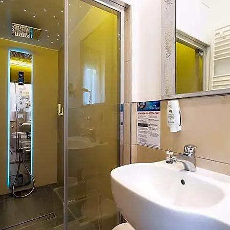 Daniel Hotel 3*
